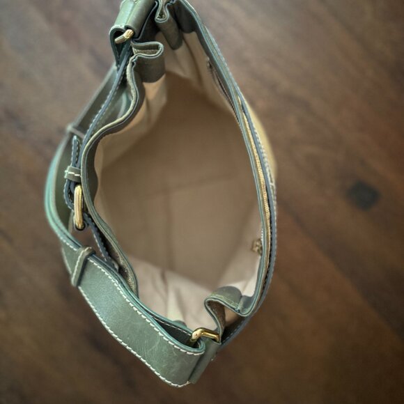 Marc Jacobs Metallic Hobo handbag - Picture 4 of 8